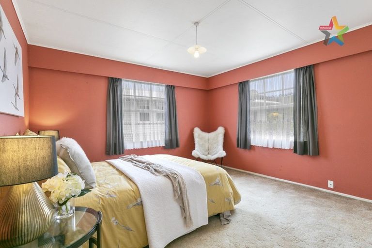 Photo of property in 16 Mimihau Grove, Wainuiomata, Lower Hutt, 5014