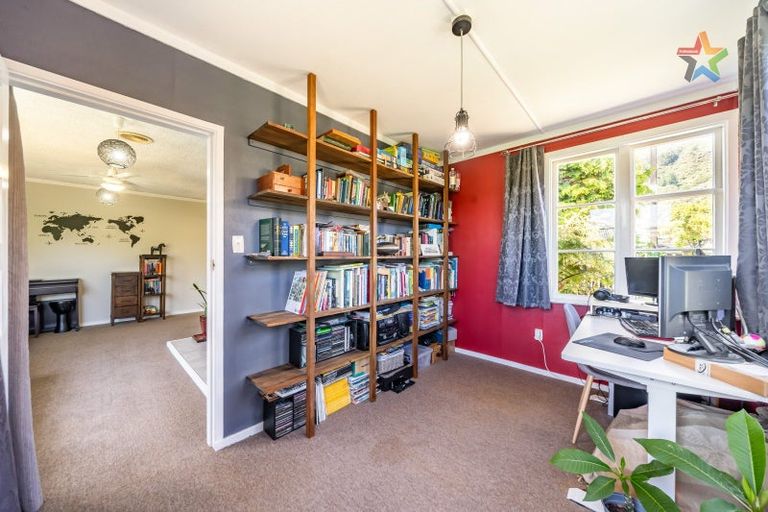 Photo of property in 87 Seddon Street, Naenae, Lower Hutt, 5011