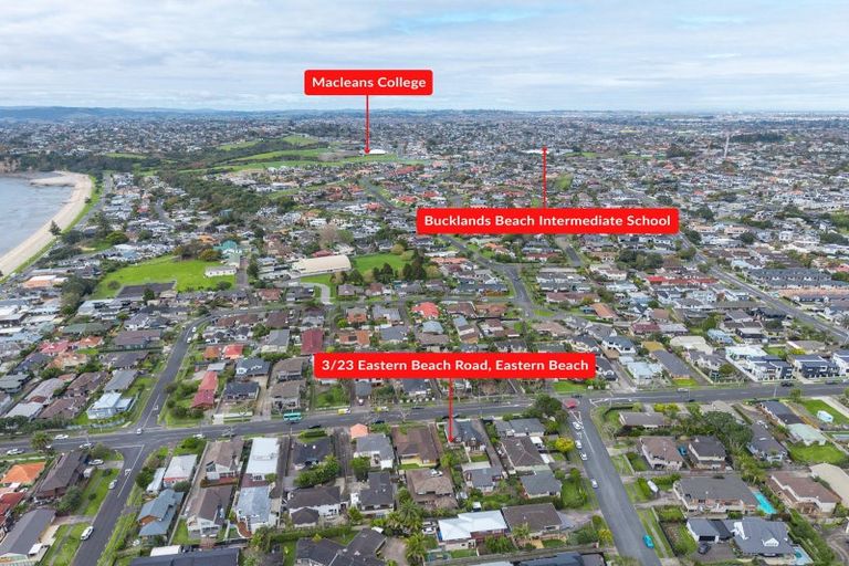 Photo of property in 3/23 Eastern Beach Road, Eastern Beach, Auckland, 2012