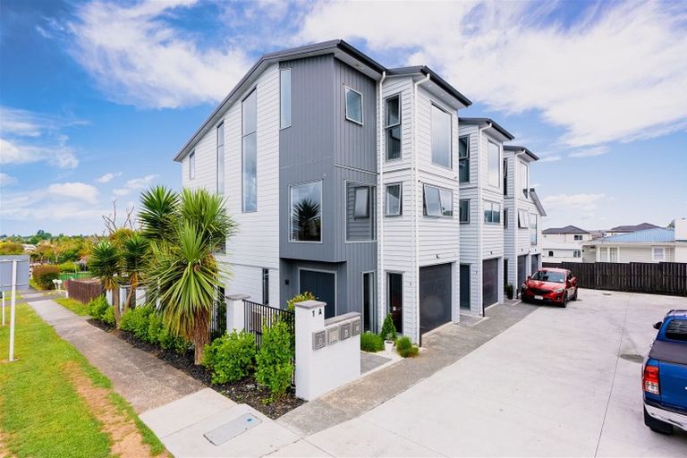 Photo of property in 8/1a Halsey Road, Manurewa, Auckland, 2102
