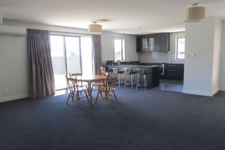 Photo of property in 8 Crabbe Place, Cromwell, 9310