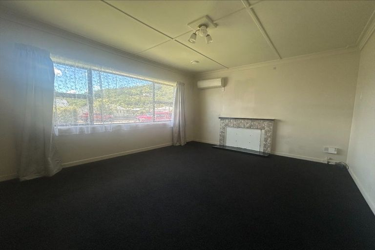 Photo of property in 18 Murray Street, Greymouth, 7805
