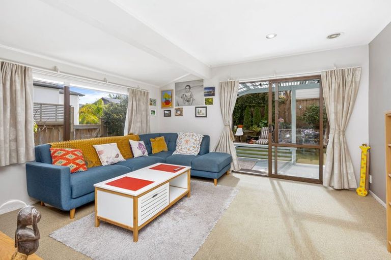 Photo of property in 1/46 Ngataringa Road, Devonport, Auckland, 0624