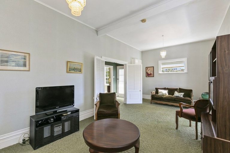 Photo of property in 236 Ohiro Road, Brooklyn, Wellington, 6021