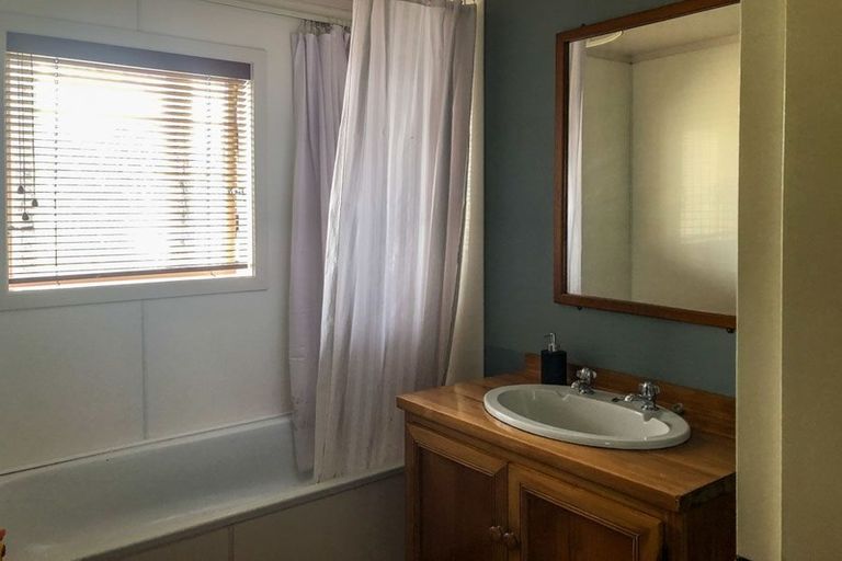 Photo of property in 99 Churton Drive, Churton Park, Wellington, 6037