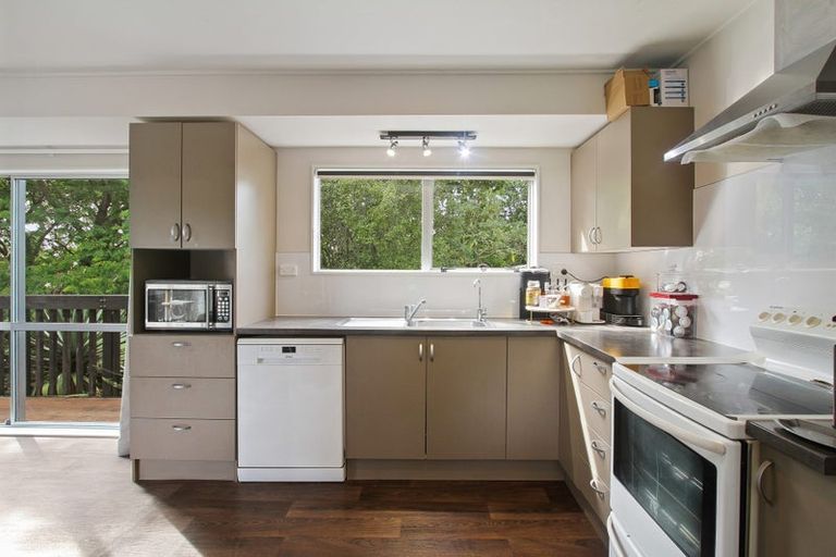 Photo of property in 14 Glenfinn Place, Massey, Auckland, 0614