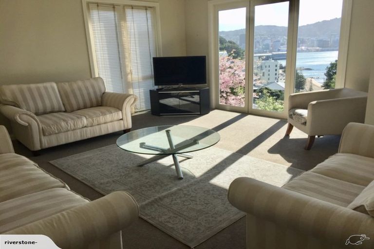 Photo of property in 11 Telford Terrace, Oriental Bay, Wellington, 6011