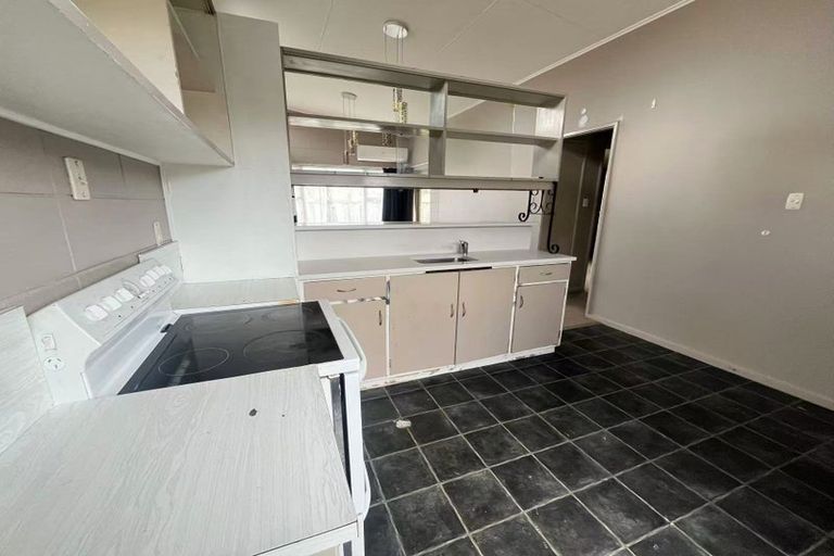 Photo of property in 2/571 Fergusson Drive, Trentham, Upper Hutt, 5018