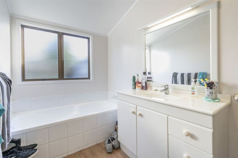 Photo of property in 457 Don Buck Road, Massey, Auckland, 0614