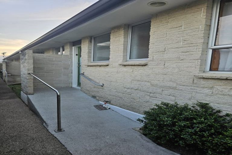 Photo of property in 76c Church Street, Mosgiel, 9024