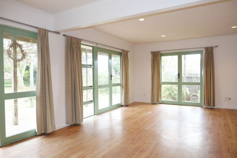 Photo of property in 22 Forest Lane, Raumati South, Paraparaumu, 5032