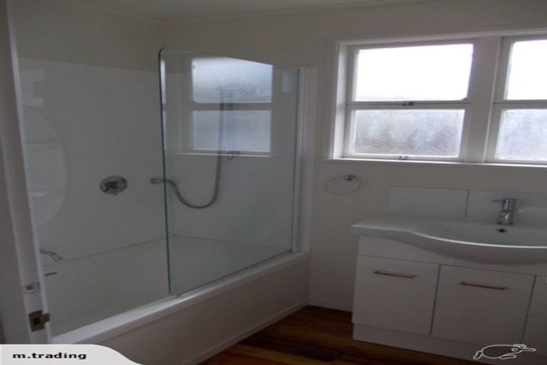 Photo of property in 67 Helena Street, Massey, Auckland, 0614