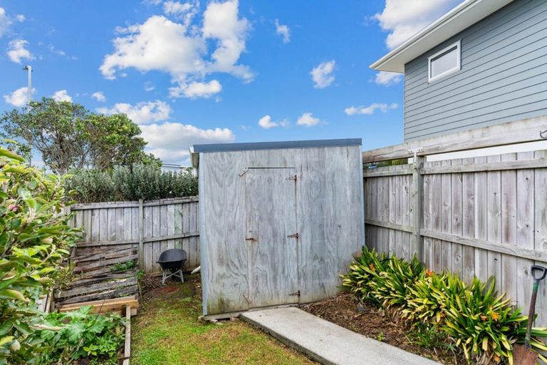 Photo of property in 12 Weka Street, Mangawhai, 0505