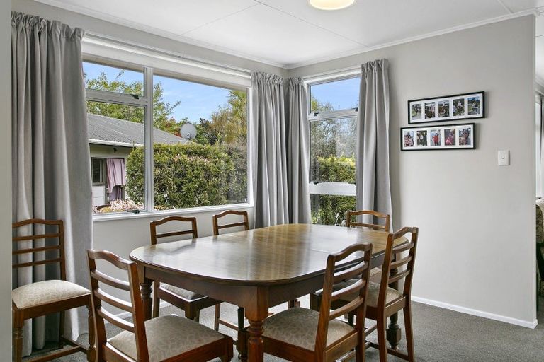 Photo of property in 21 Ward Place, Richmond Heights, Taupo, 3330