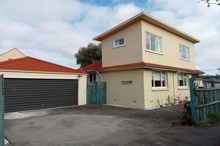 Photo of property in 116 Avonhead Road, Avonhead, Christchurch, 8042