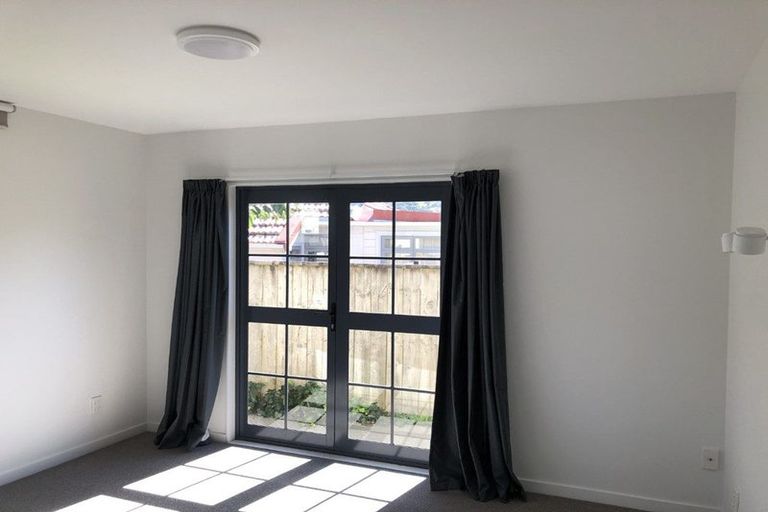 Photo of property in 7a Hindmarsh Street, Johnsonville, Wellington, 6037