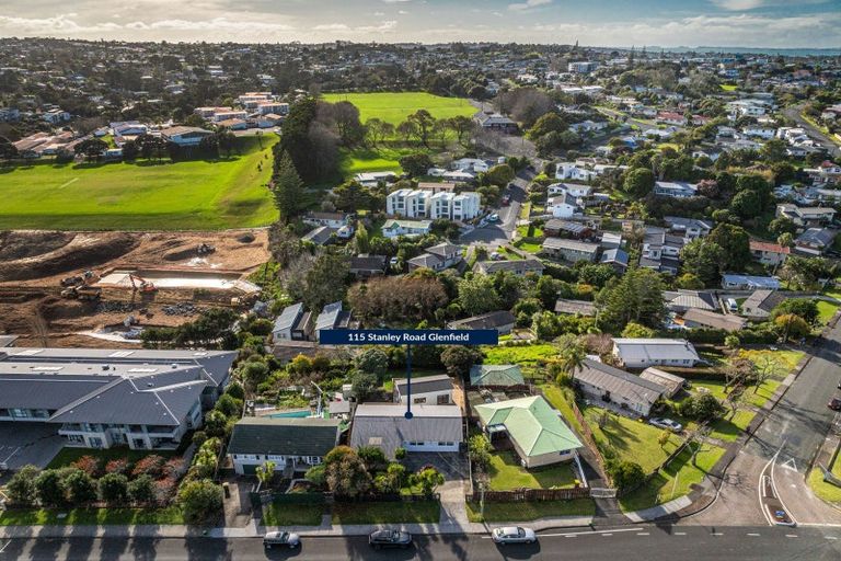 Photo of property in 115 Stanley Road, Glenfield, Auckland, 0629