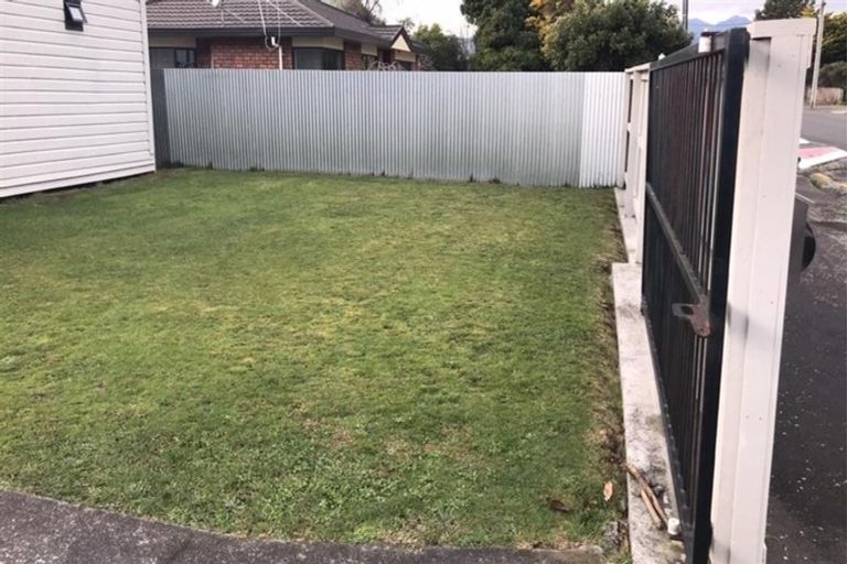 Photo of property in 42 Durham Street, Levin, 5510