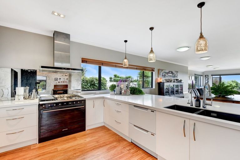 Photo of property in 16 Highfield Grove, Richmond, 7020