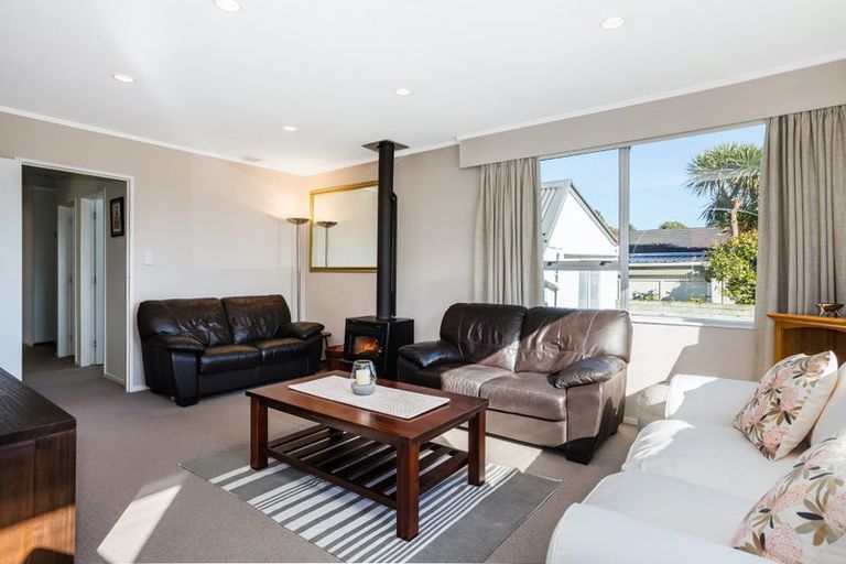 Photo of property in 50 Hicks Close, Whitby, Porirua, 5024
