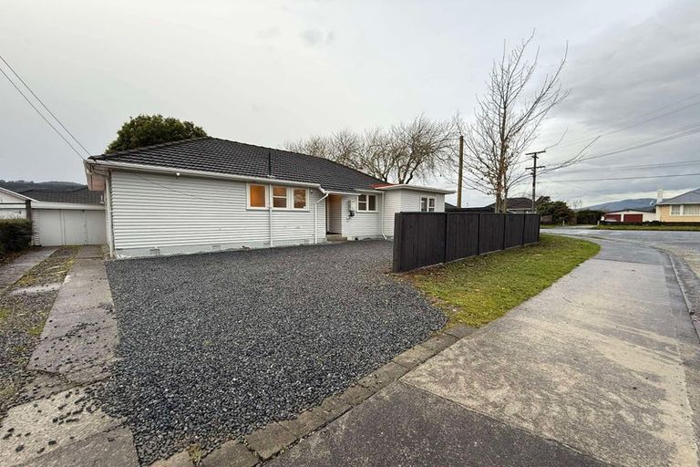 Photo of property in 21 Clyma Street, Elderslea, Upper Hutt, 5018