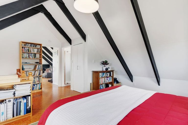 Photo of property in 14 Tikati View, Titahi Bay, Porirua, 5022