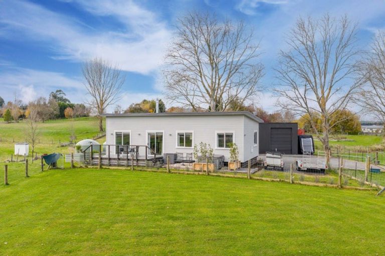 Photo of property in 417 Racecourse Road, Waipukurau, 4282