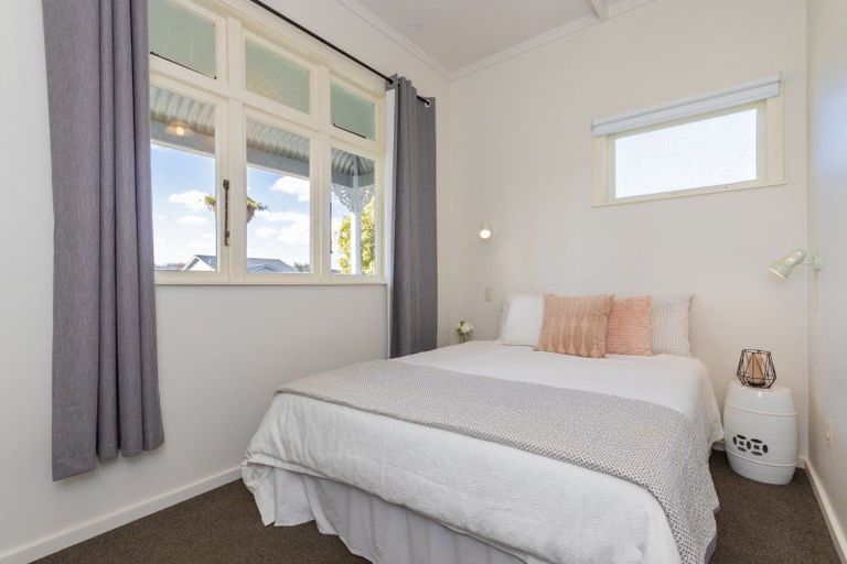 Photo of property in 60 Albert Street, Palmerston North, 4414