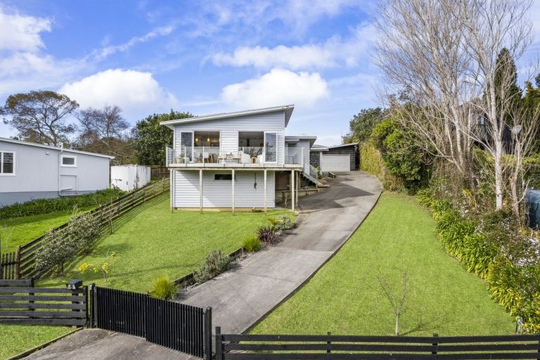 Photo of property in 6 Poplar Road, Stanmore Bay, Whangaparaoa, 0932