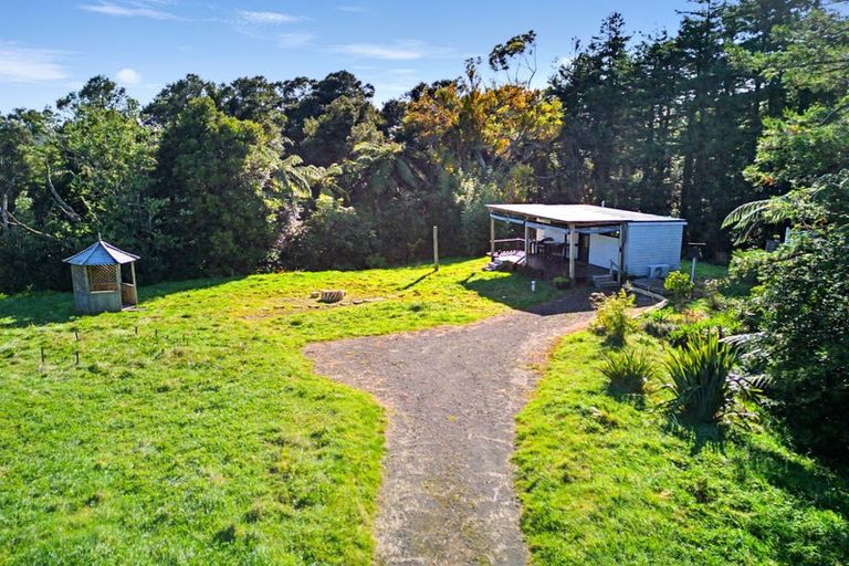 Photo of property in 1261 Frankley Road, Hurworth, New Plymouth, 4371