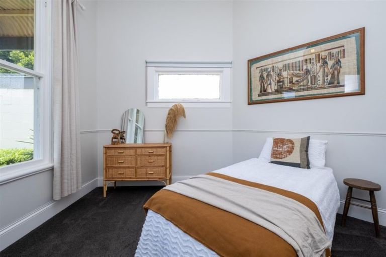 Photo of property in 194 South Road, Hawera, 4610