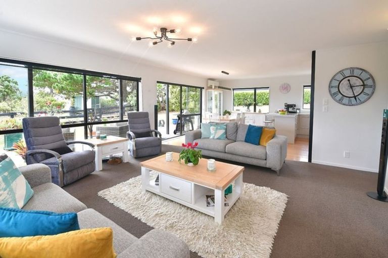 Photo of property in 230 Wishart Road, Helensville, 0875