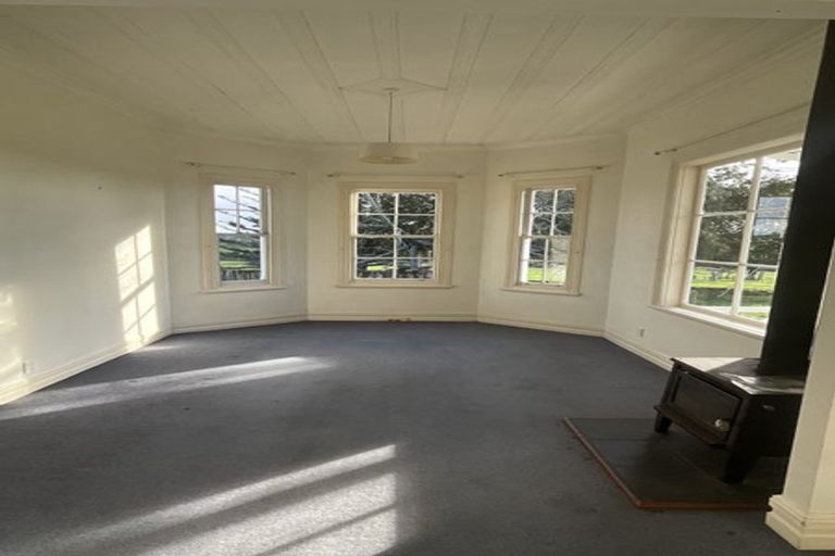 Photo of property in 69-73 Red Hills Road, Massey, Auckland, 0614