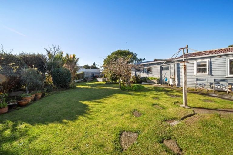 Photo of property in 6 Raleigh Street, Vogeltown, New Plymouth, 4310