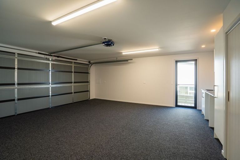 Photo of property in 92 Kotare Street, Waikanae, 5036