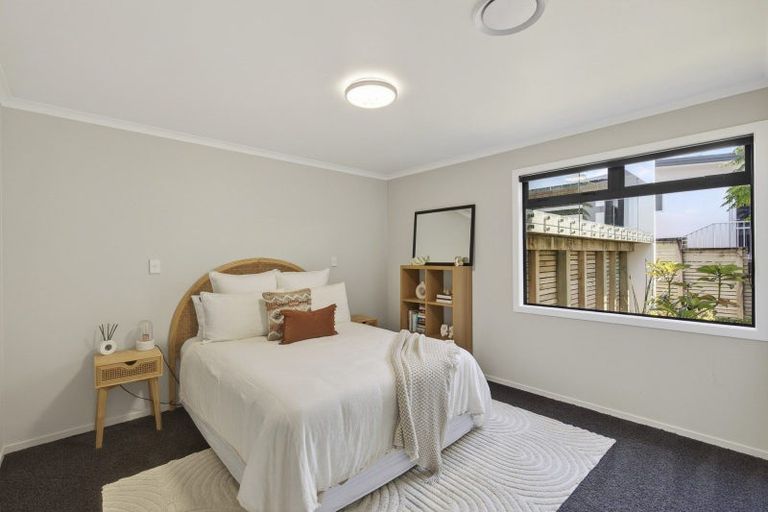 Photo of property in 58a Brois Street, Frankleigh Park, New Plymouth, 4310
