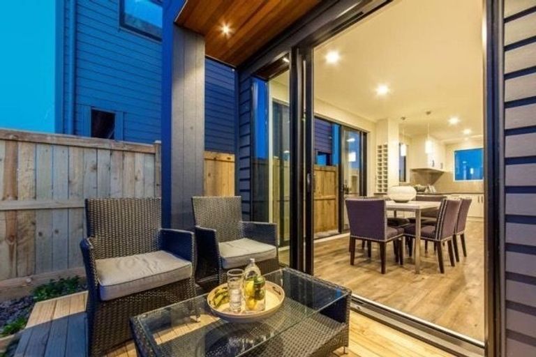 Photo of property in 32 Lockheed Street, Hobsonville, Auckland, 0618