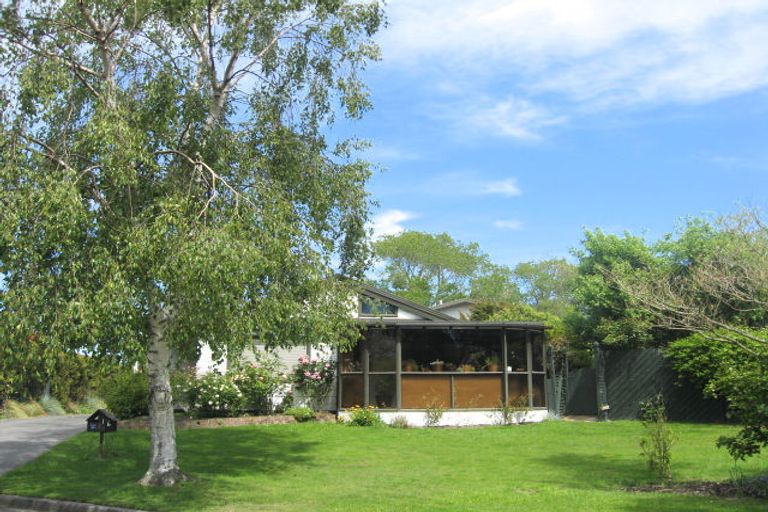 Photo of property in 16 Tangmere Place, Burwood, Christchurch, 8061