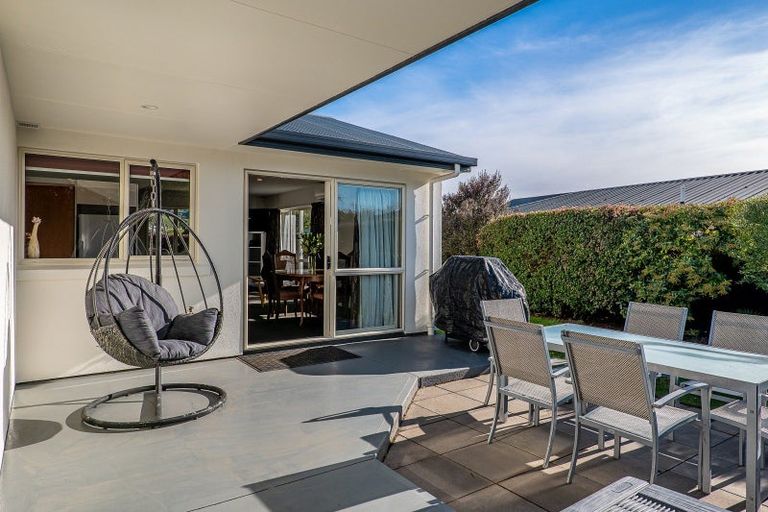 Photo of property in 7 Castleview Lane, Heathcote Valley, Christchurch, 8022