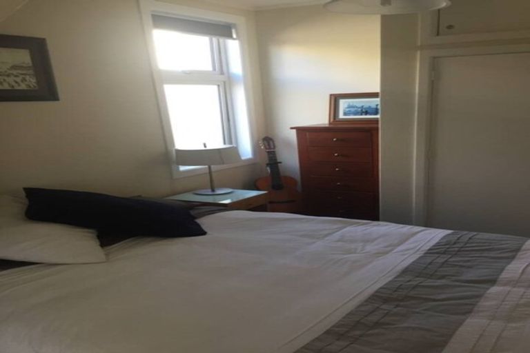 Photo of property in 34f1 Hawkestone Street, Thorndon, Wellington, 6011