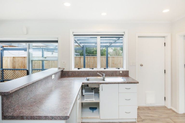 Photo of property in 345 Tremaine Avenue, Takaro, Palmerston North, 4412