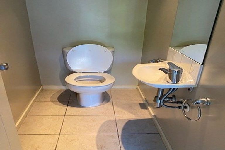 Photo of property in 56d Brockworth Place, Riccarton, Christchurch, 8011