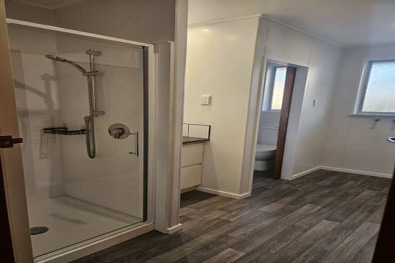 Photo of property in 76c Church Street, Mosgiel, 9024