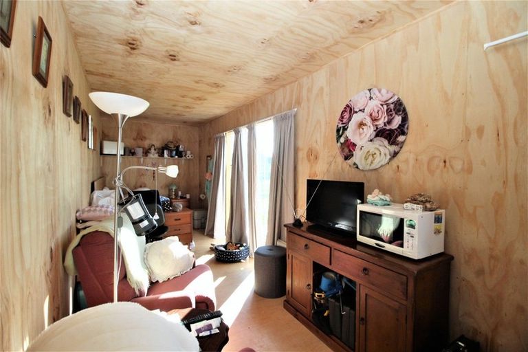 Photo of property in 118 Fergusson Street, Woodville, 4920