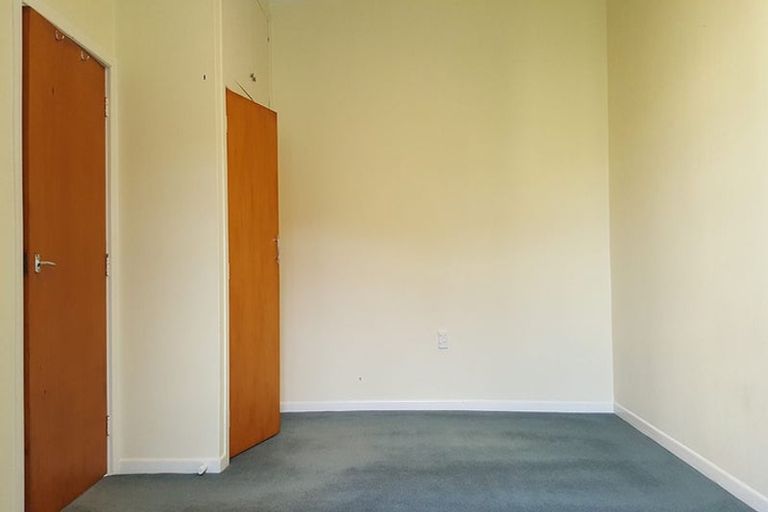 Photo of property in 28 Overtoun Terrace, Hataitai, Wellington, 6021