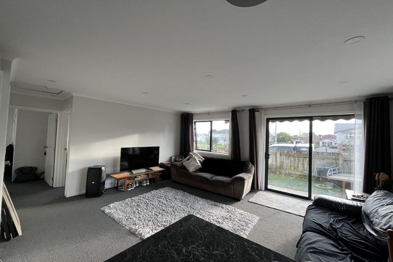 Photo of property in 98b Weraroa Road, Levin, 5510