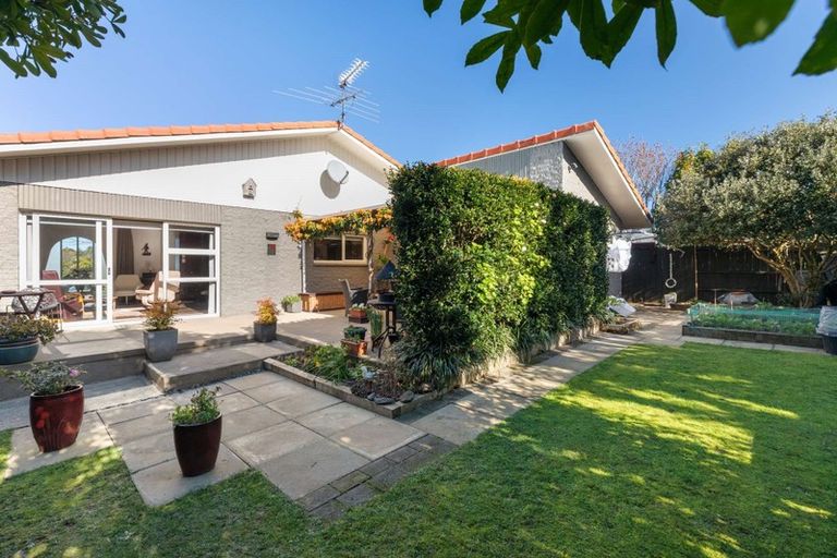 Photo of property in 10 Revell Court, Pukekohe, 2120