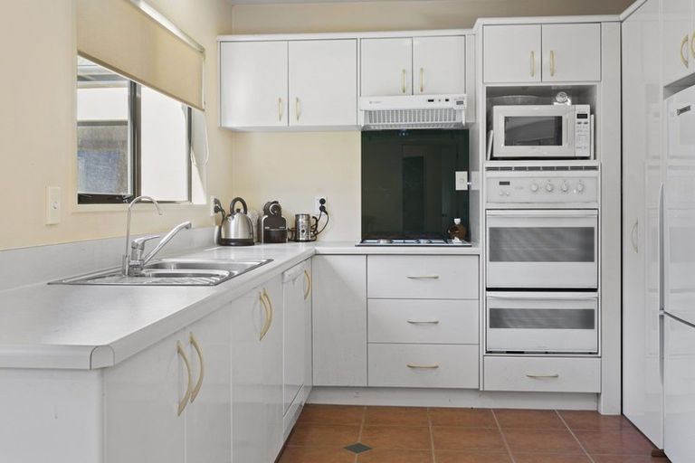 Photo of property in 23 Rickton Place, Rangiora, 7400