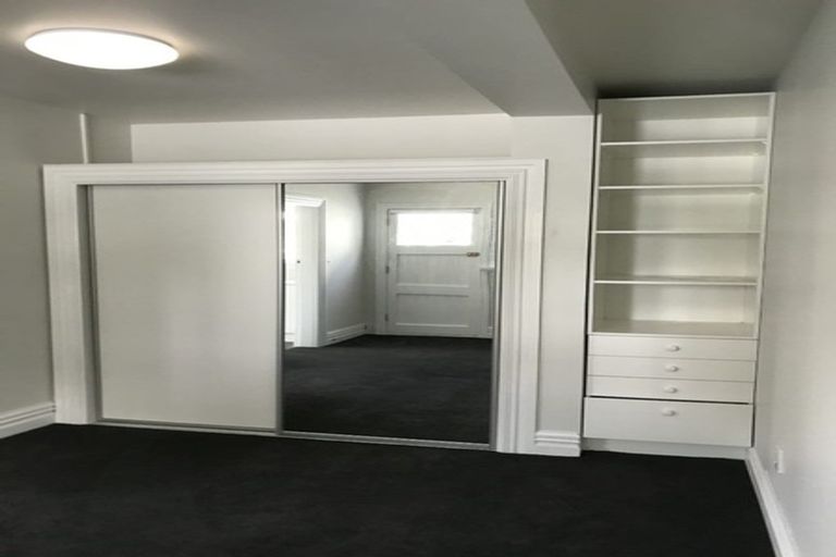 Photo of property in 2 Telford Terrace, Oriental Bay, Wellington, 6011