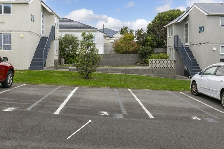 Photo of property in 127u3 Queens Drive, Lyall Bay, Wellington, 6022